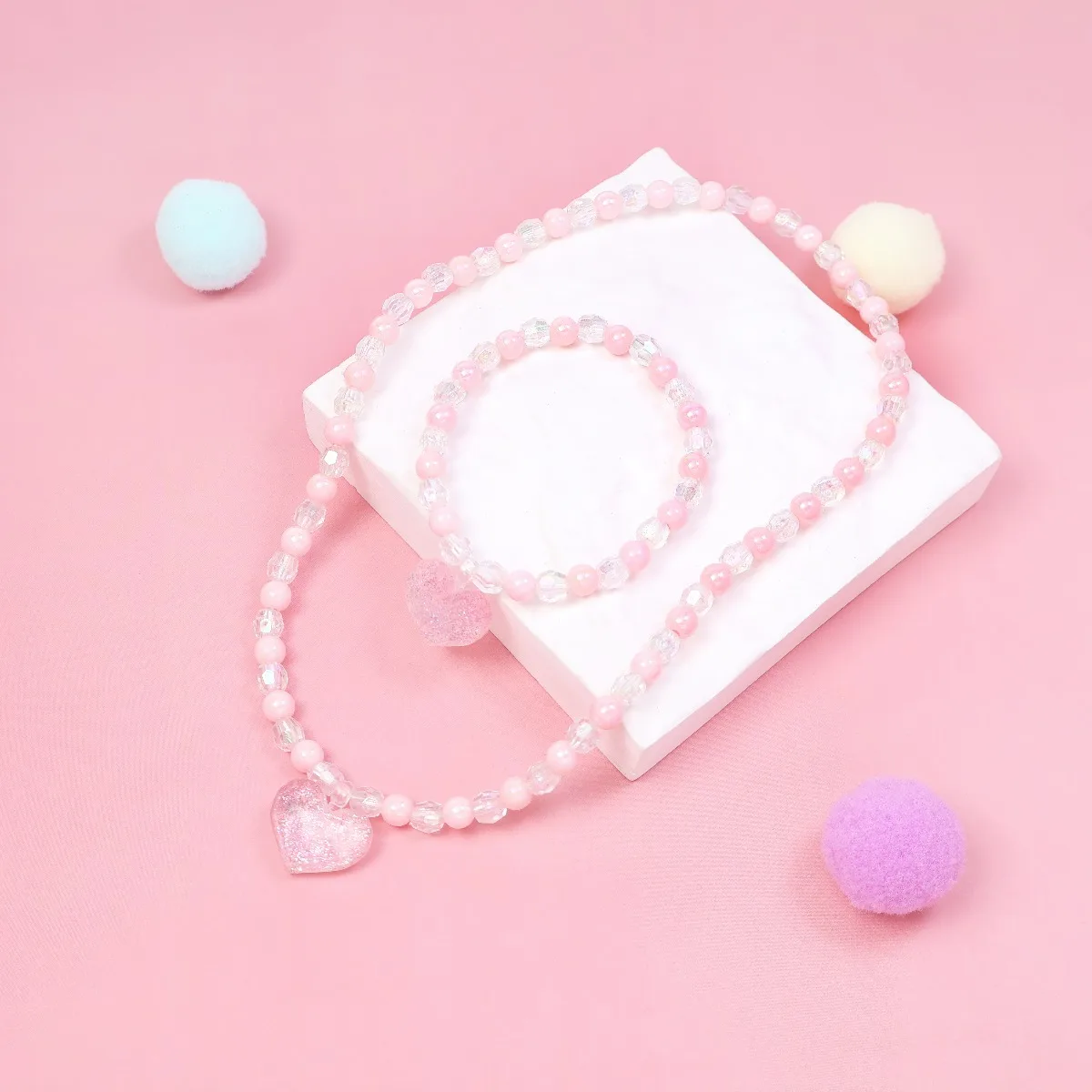 Jewelry Making Kits For Girls - Set Perhiasan Manik-Manik Hati Berkilauan Merah